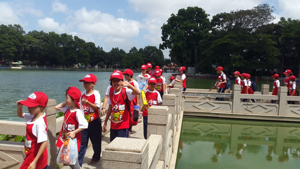 am long truoc nu cuoi hiem hoi cua nhung em be duong pho