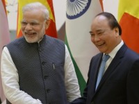 tim kiem hoa binh o chau a va bien dong