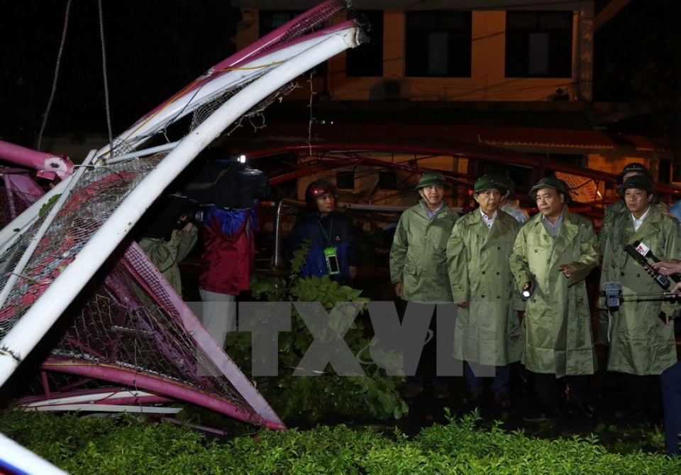 thu tuong truc tiep kiem tra viec khac phuc hau qua bao