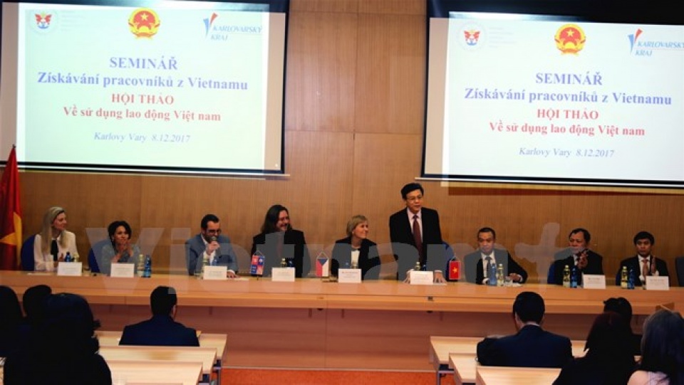 hoi thao ve tuyen dung nhan cong viet nam tai ch czech