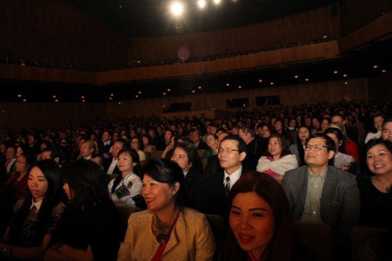 xuan yeu thuong den voi cong dong nguoi viet tai duc