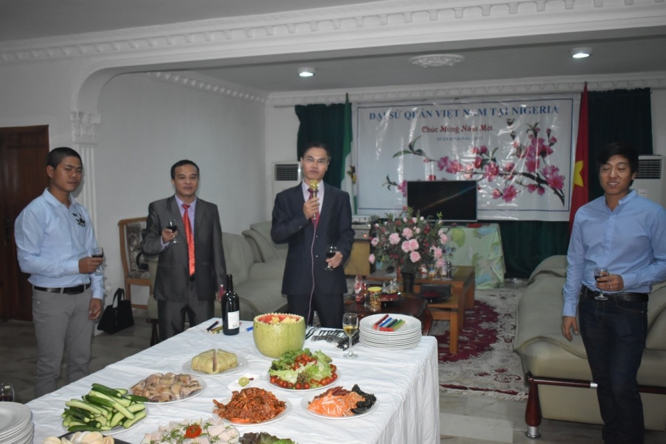 don tet co truyen viet nam tai nigeria