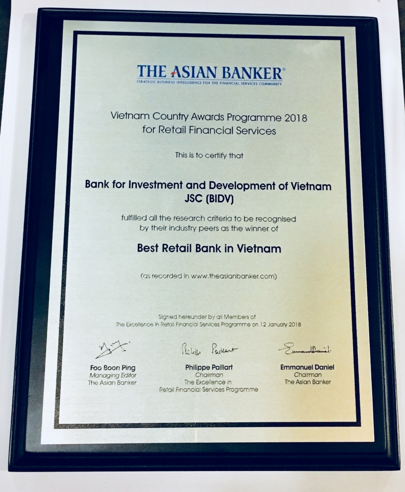 hon 10 dan so la khach hang cua bidv