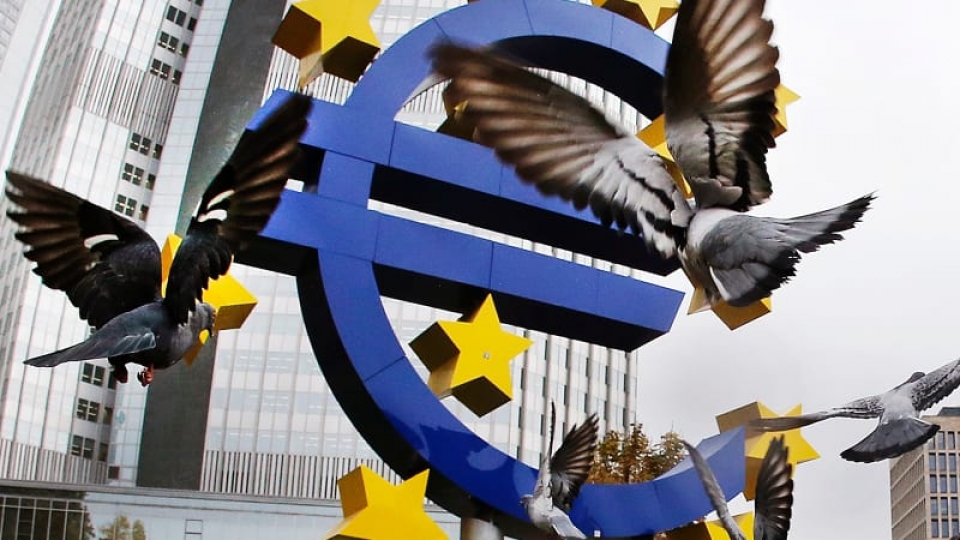 Tuổi 20, đồng Euro vẫn là người khổng lồ yếu ớt? tuoi 20 dong euro van la nguoi khong lo yeu ot