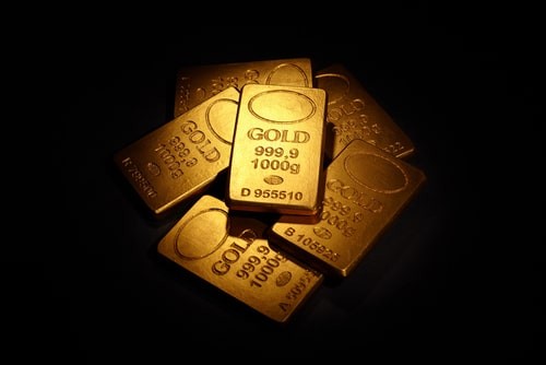 Giá vàng trong nước đã tăng ổn định trên 56 triệu đồng, trong khi thế giới vẫn còn đợi bứt phá. (Nguồn: Kitco)