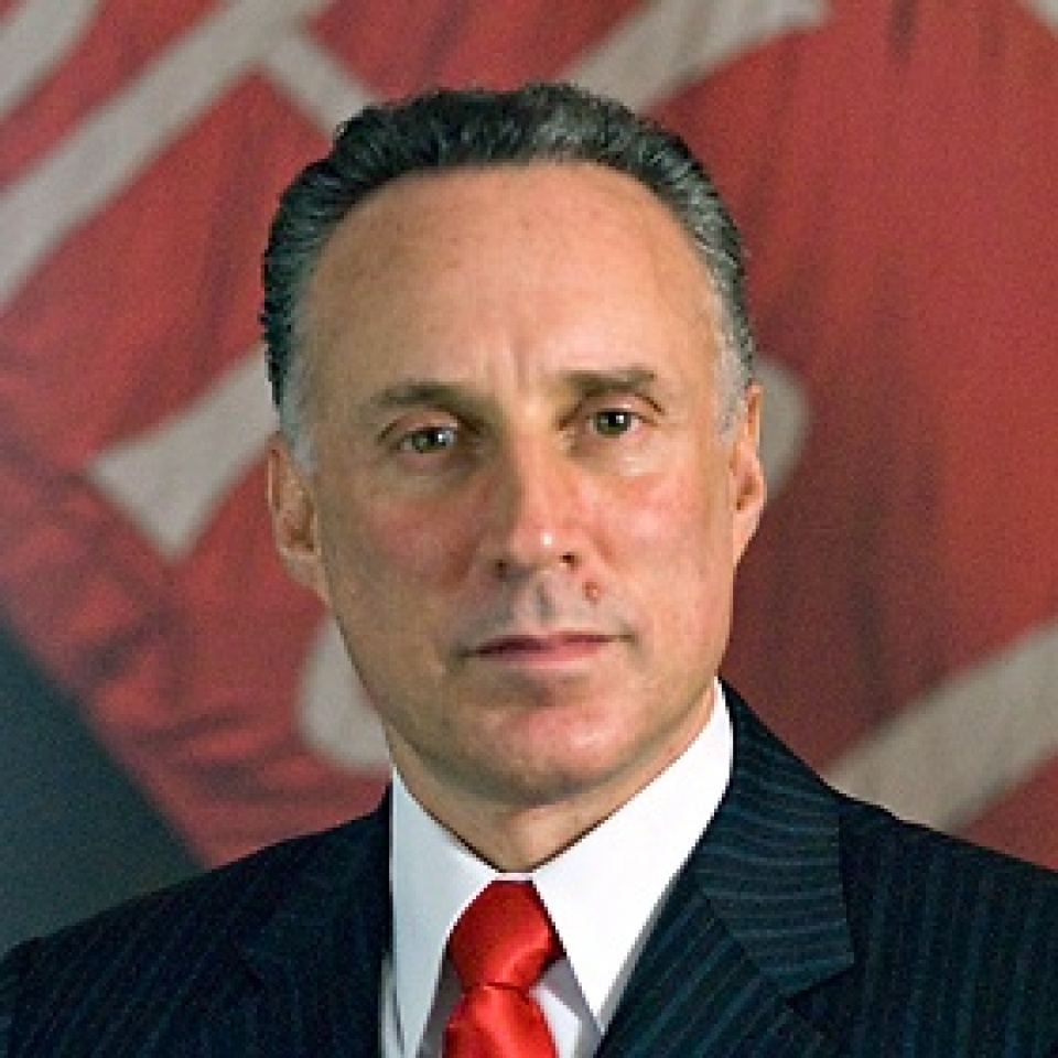 tong thong trump hoi chuyen gia tra loi