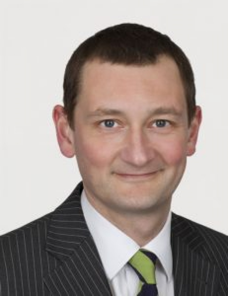 tong thong trump hoi chuyen gia tra loi