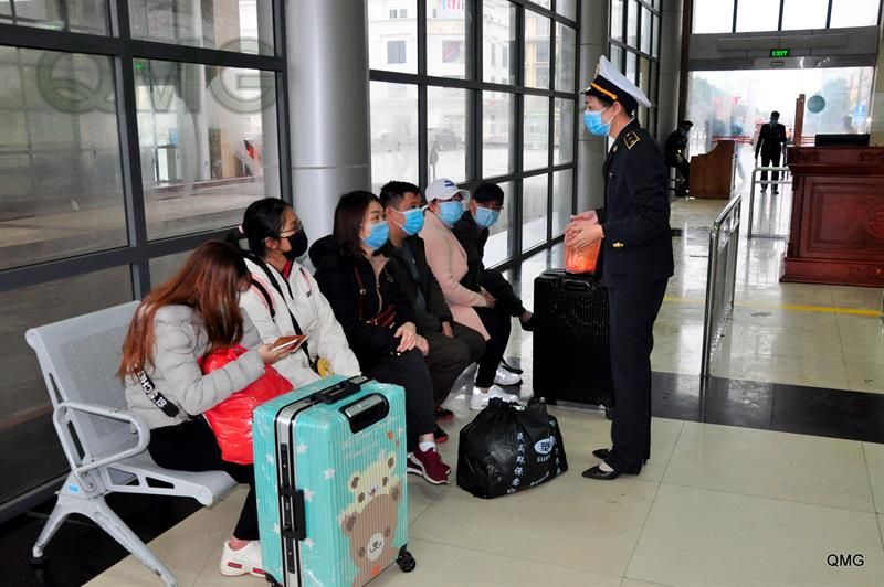 Người nhập cảnh qua Cửa khẩu Quốc tế Móng Cái bắt buộc phải vào khu cách ly theo dõi 14 ngày nguoi nhap canh qua cua khau quoc te mong cai bat buoc phai vao khu cach ly theo doi 14 ngay