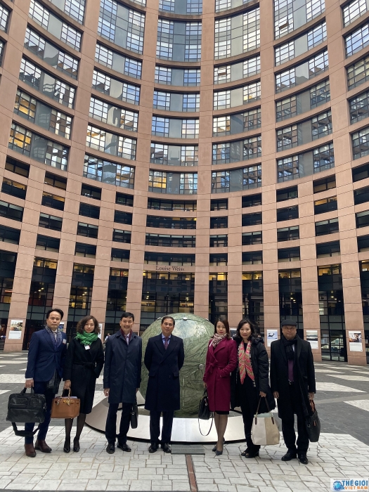 thu truong thuong truc bui thanh son tham va lam viec tai nghi vien chau au thuc day bo phieu phe chuan evfta va evipa