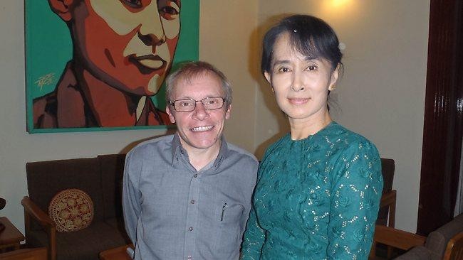 Tình hình Myanmar: Cố vấn người Australia của bà Aung San Suu Kyi bị bắt,