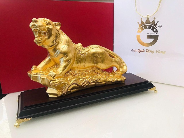 Giá vàng hôm nay 3/2, Giá vàng thế giới củng cố vị thế đúng dịp Tết Nhâm Dần, giới kinh doanh trong nước tung sản phẩm chiêu tài, phát lộc(Nguồn: King Gold Art)