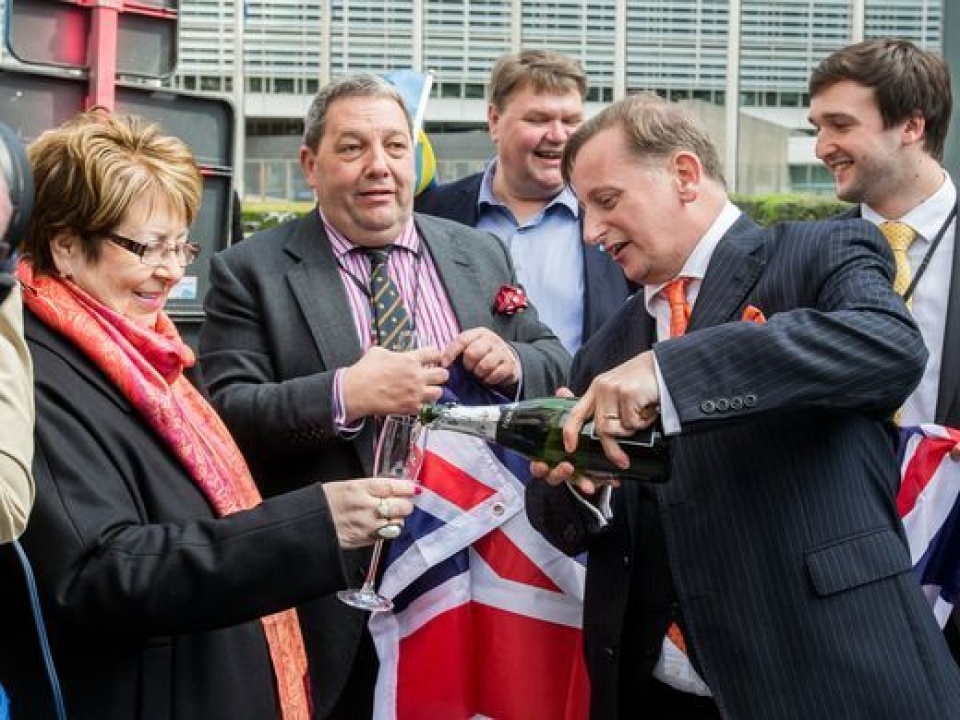 toan canh brexit nhung cung bac cam xuc