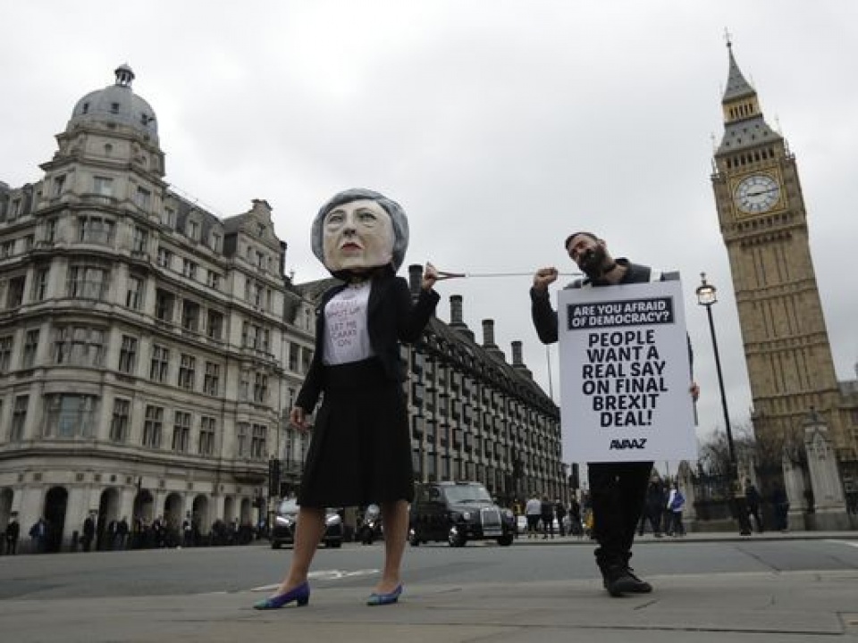 toan canh brexit nhung cung bac cam xuc