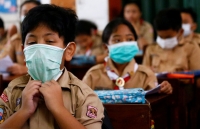 iran mc truyen hinh quy goi xin nguoi dan o trong nha vi covid 19