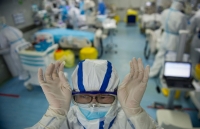 tam dung moi hoat dong hoi hop tap trung tren 20 nguoi nham phong chong dich covid 19