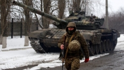Xung đột Nga-Ukraine: Moscow cảnh báo 'biến đoàn xe chở vũ khí phương Tây cho Kiev thành mục tiêu chính đáng'