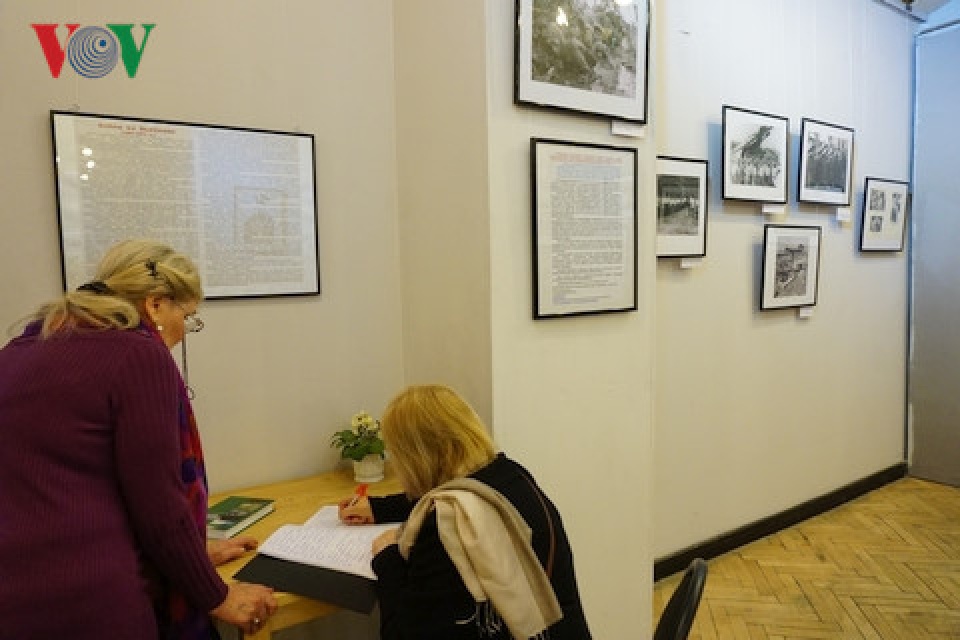 trien lam viet nam chien dau cuoc chien tranh tu 1961 1975 tai nga