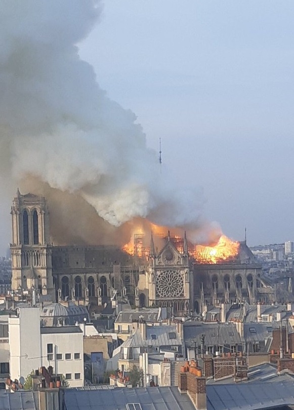 tai sao kho dap tat lua o nha tho duc ba paris