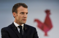 phap tong thong macron tuyen bo cat giam thue phe ao vang van tiep tuc bieu tinh