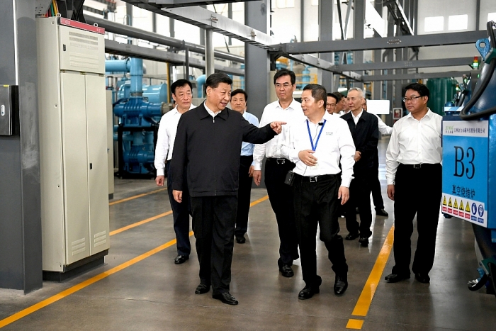 bac kinh da bo tui vu khi cuc nang dat hiem chi la chua muon su dung