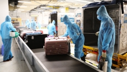 Covid-19 ở Việt Nam chiều 15/10: Thêm 2 người trở về từ Mỹ mắc bệnh, công bố 14 khách sạn được chọn là cơ sở cách ly có thu phí