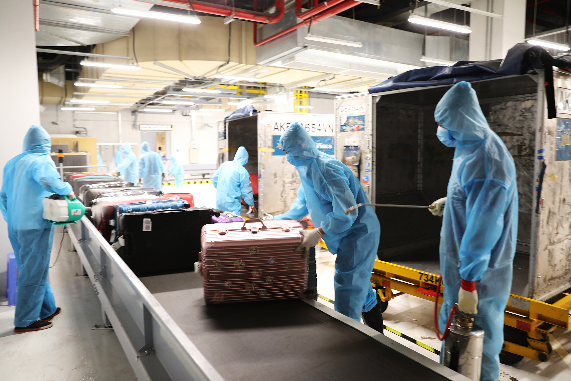 san bay van don don chuyen bay thang dau tien tu my ve viet nam