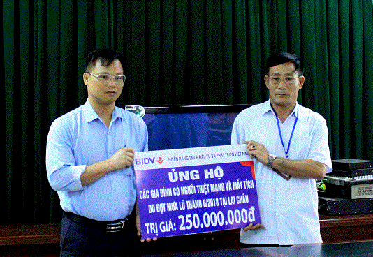 bidv danh hon 300 trieu dong ho tro cac nan nhan lu lut