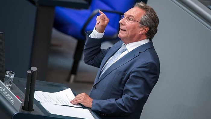 duc thua nhan viec trung phat nga la vo dung