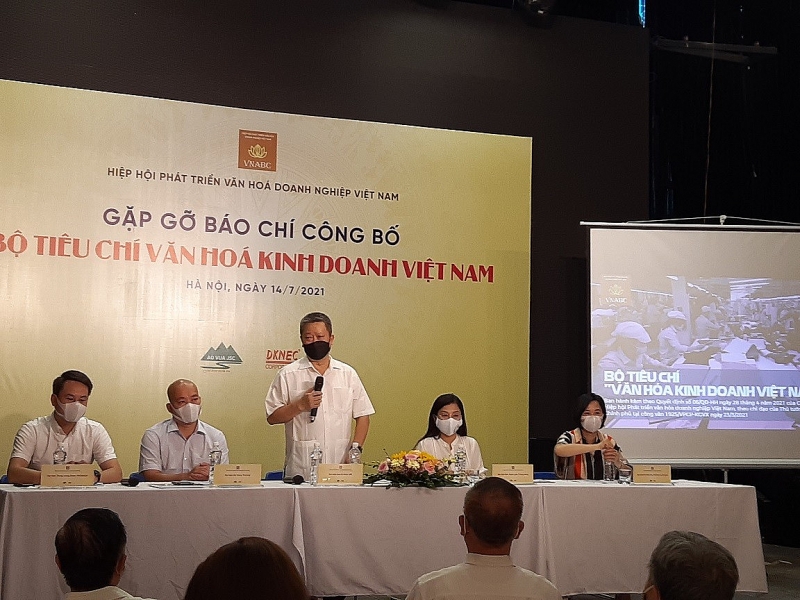 Ban hành chuẩn mực đầu tiên về văn hóa kinh doanh và Quy chế xét công nhận Doanh nghiệp đạt chuẩn văn hóa kinh doanh Việt Nam