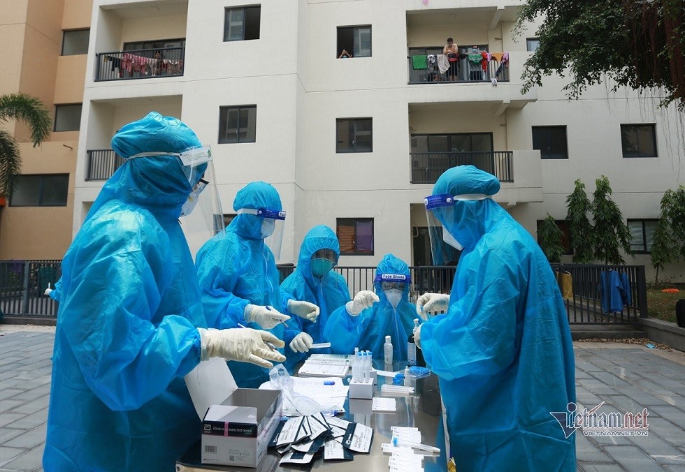 Bên trong khu điều trị bệnh nhân Covid-19 nặng ở TP. Hồ Chí Minh,