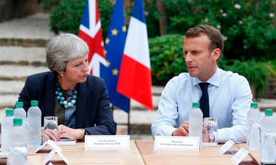 Bà May gặp ông Macron tìm kiếm sự hỗ trợ trong kế hoạch Brexit tin nhap 20180804064137