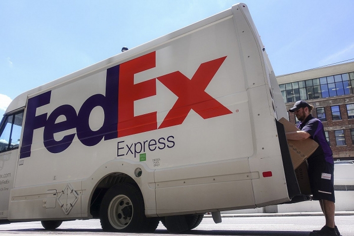 Trung Quốc điều tra gói bưu kiện chứa súng của công ty chuyển phát FedEx trung quoc dieu tra goi buu kien chua sung cua cong ty chuyen phat fedex