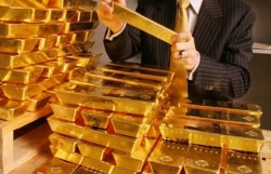 Giá vàng hôm nay 17/8: Tâm lý tăng giá còn rất lớn, được kỳ vọng hướng tới ngưỡng 2.000 USD, chuyên gia dự đoán gì?