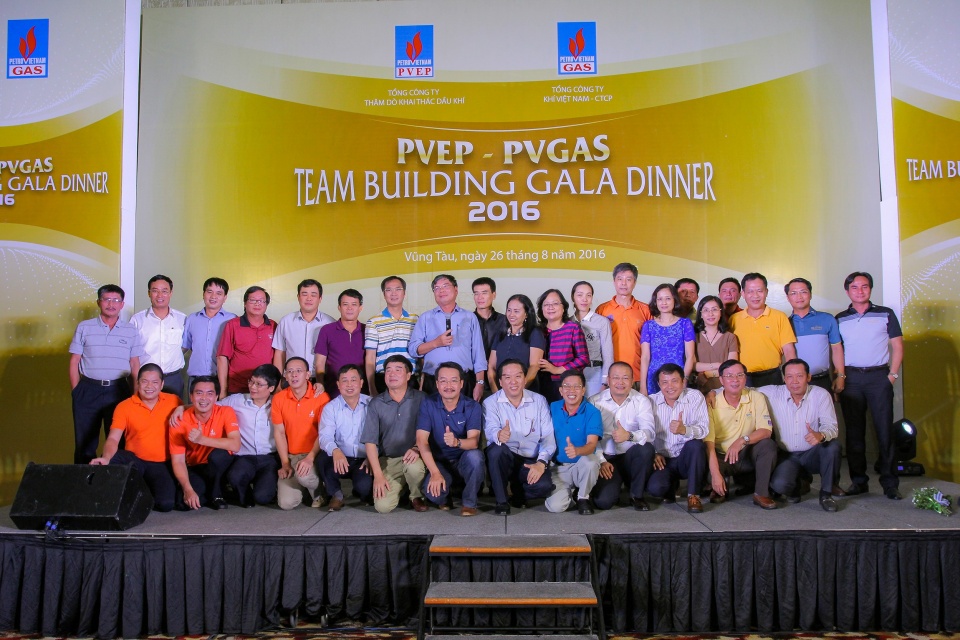 mot giai phap thao go kho khan do khung hoang gia dau cua pvep