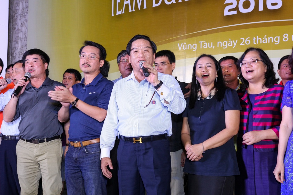 mot giai phap thao go kho khan do khung hoang gia dau cua pvep