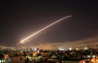 Syria chặn nhiều tên lửa tấn công vào thành phố cảng Latakia