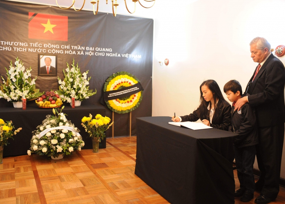 le vieng co chu tich nuoc tran dai quang tai mexico