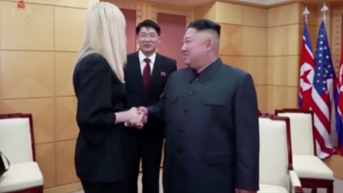 ngoai giao ong tay ao va su that bai cua co van cap cao nha trang ivanka trump