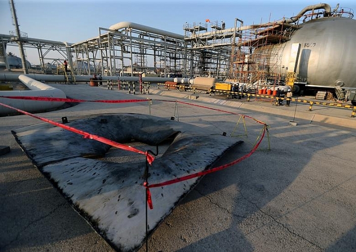 can canh vet tich hoa luc han sau tren da thit nha may dau saudi arabia bi tan cong