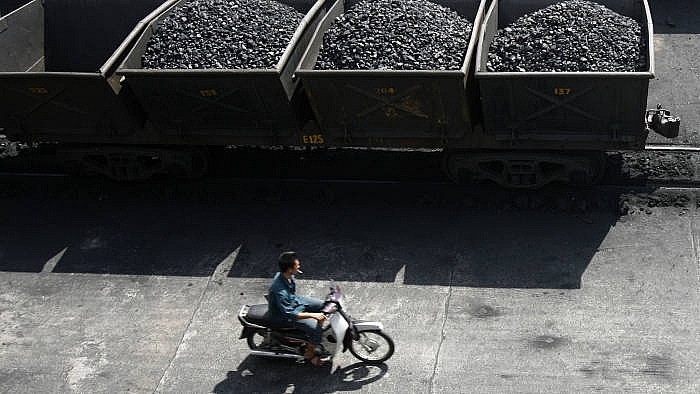 viet nam phai doi mat voi khung hoang dien trong hai nam nua