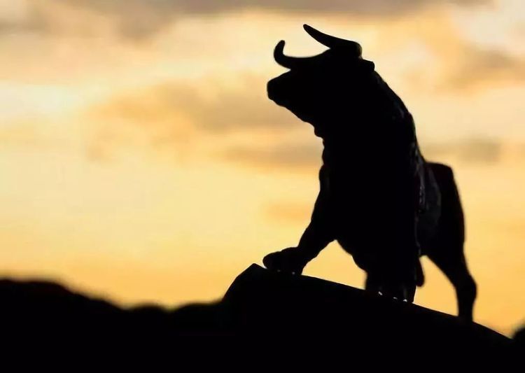 Giá vàng hôm nay 11 11 Giá vàng bật tăng trở lại lợi hại hơn xưa gia vang hom nay 1111 gia vang bat tang tro lai loi hai hon xua