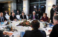 Pháp thông báo sắp có Hội nghị thượng đỉnh về Ukraine, Đức nói quá sớm để bàn dỡ bỏ trừng phạt Nga