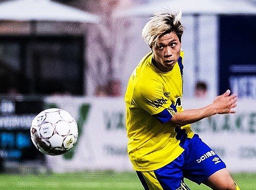 no luc cua cong phuong chua nhan duoc su tin tuong xung dang tu clb sint truidense