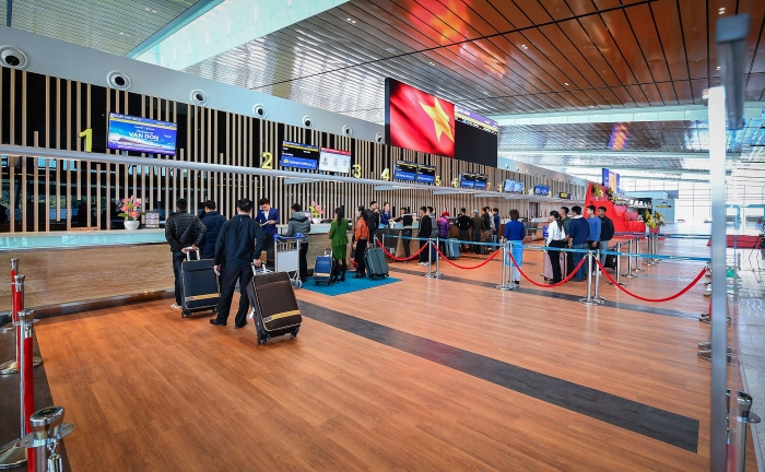 Cận cảnh Cảng hàng không quốc tế Vân Đồn vừa được vinh danh 'Sân bay mới hàng đầu châu Á 2019' can canh cang hang khong quoc te van don vua duoc vinh danh san bay moi hang dau chau a 2019