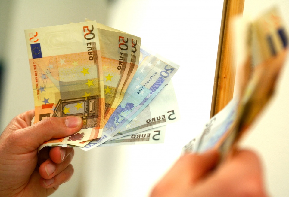 26 tren 28 nuoc eu tieu het tien truoc khi het nam