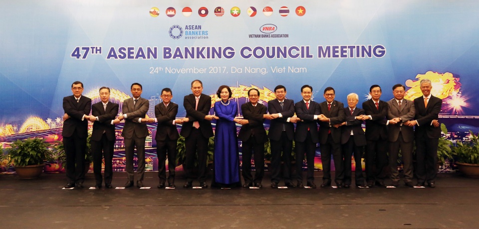 ket noi cac ngan hang asean thuc day khong dung tien mat