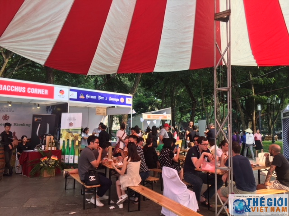 trai nghiem bua tiec van hoa duc o ha noi