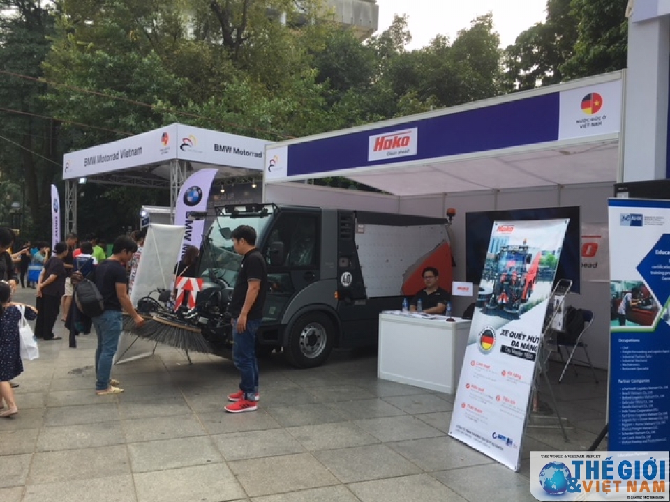 trai nghiem bua tiec van hoa duc o ha noi