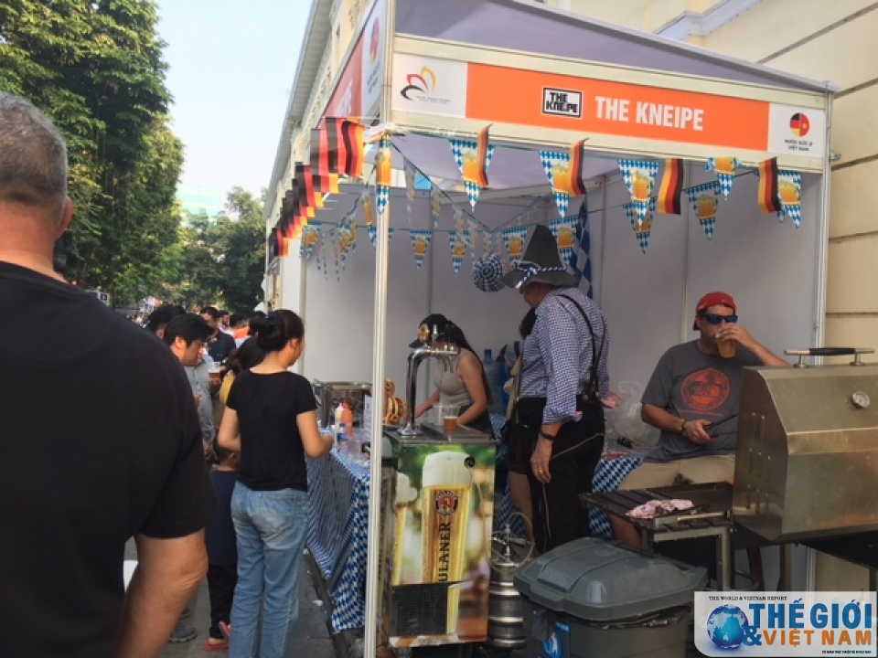 trai nghiem bua tiec van hoa duc o ha noi