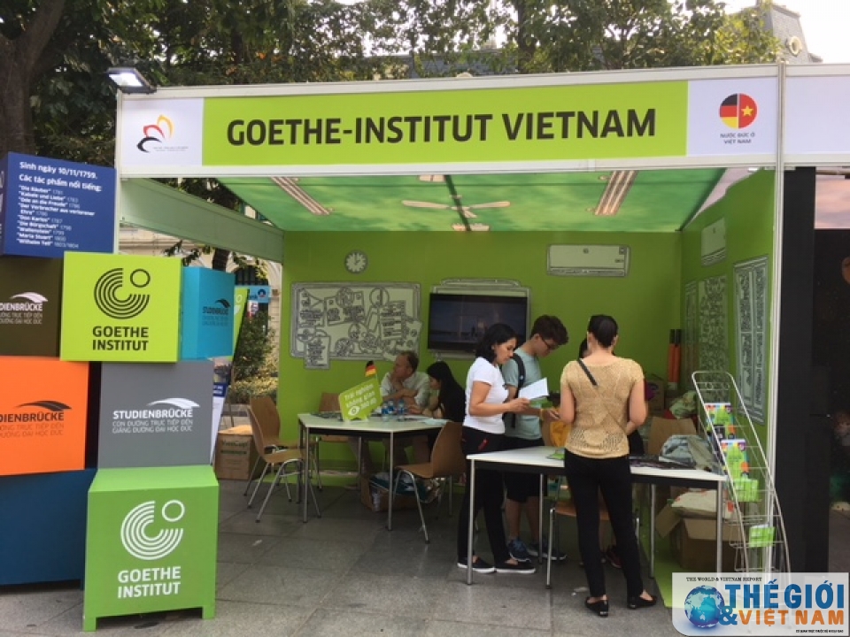 trai nghiem bua tiec van hoa duc o ha noi